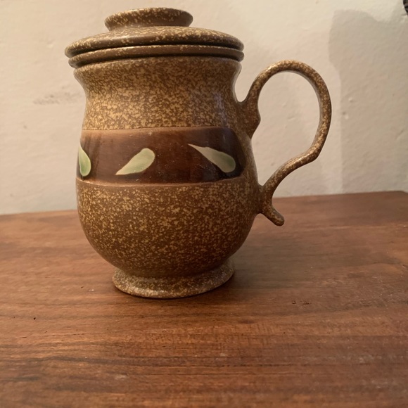 Stoneware Tea Mug with Filter and Lid - Picture 7 of 16